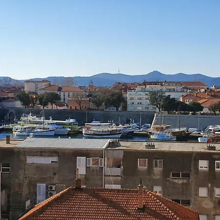 New! Gambinno Apartment, Centre * ザダル